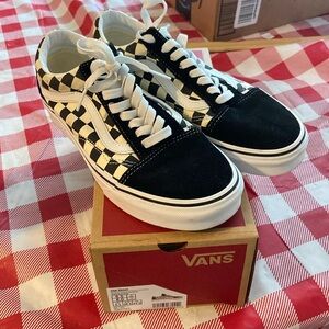 EUC Old Skool Vans